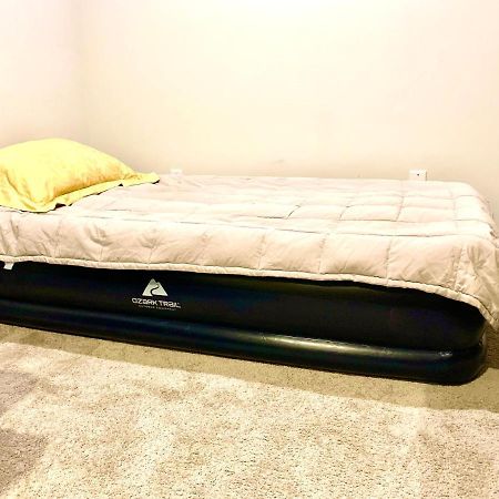 Deluxe House Apartment เซอร์รีย์ ภายนอก รูปภาพ