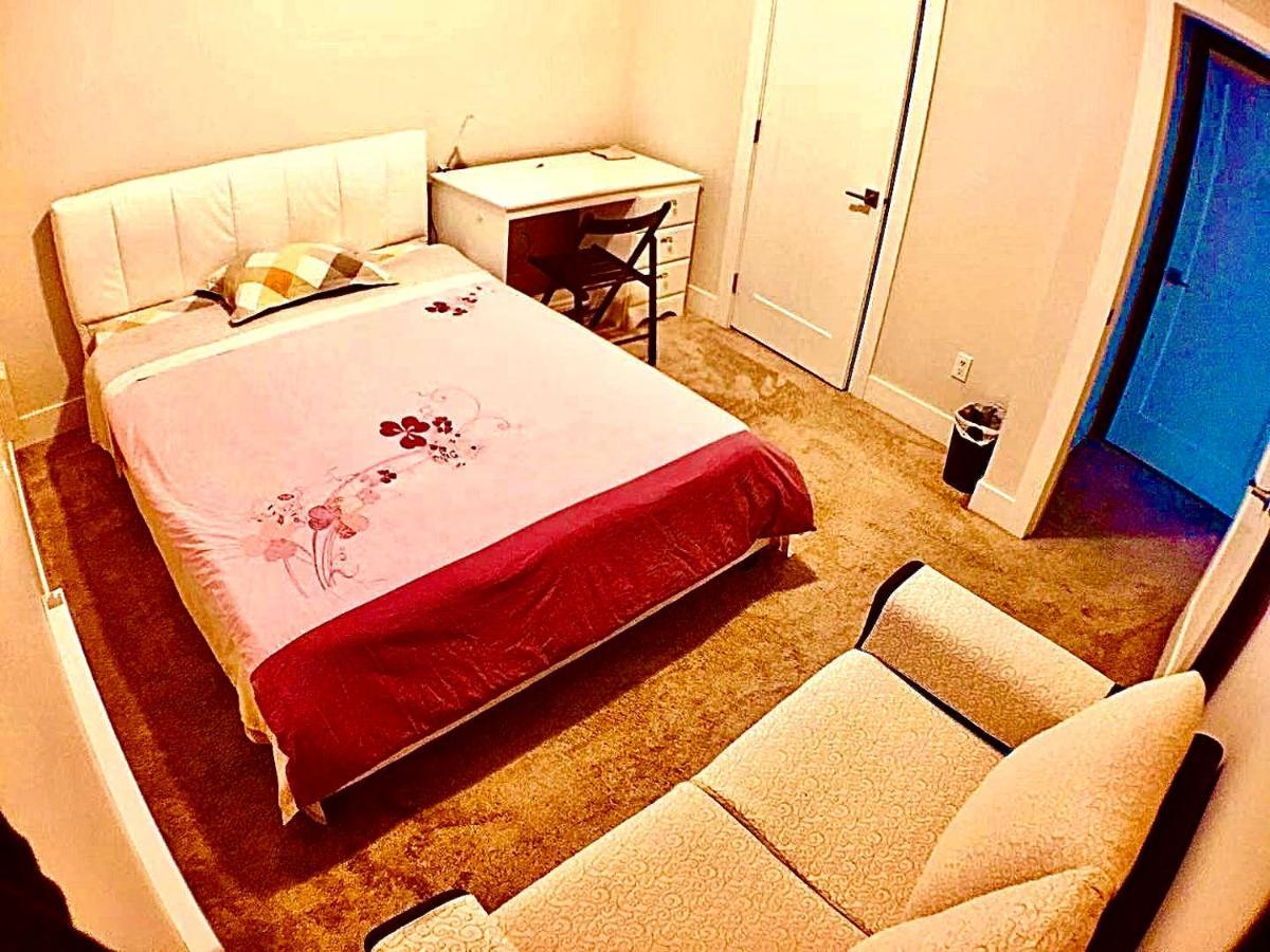 Deluxe House Apartment เซอร์รีย์ ภายนอก รูปภาพ