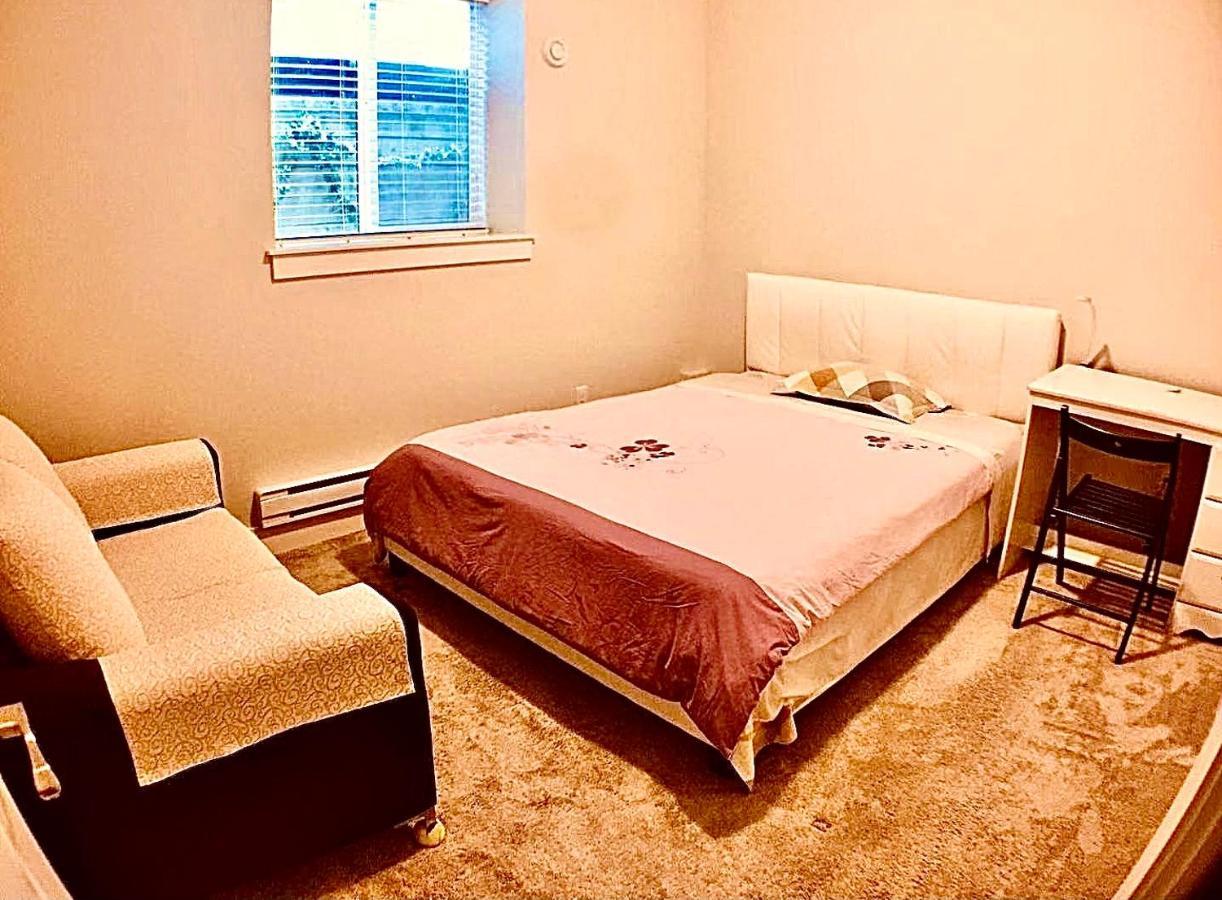 Deluxe House Apartment เซอร์รีย์ ภายนอก รูปภาพ