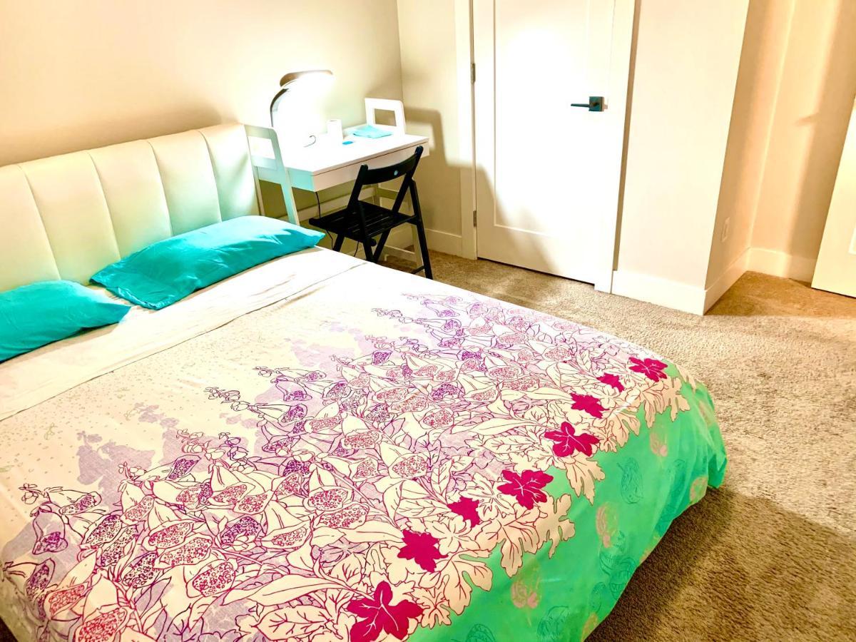 Deluxe House Apartment เซอร์รีย์ ภายนอก รูปภาพ