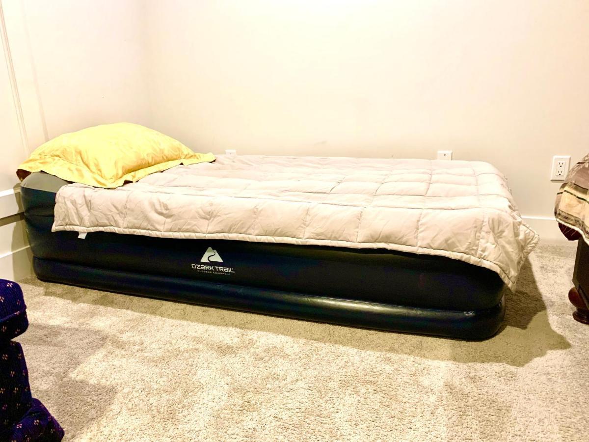 Deluxe House Apartment เซอร์รีย์ ภายนอก รูปภาพ