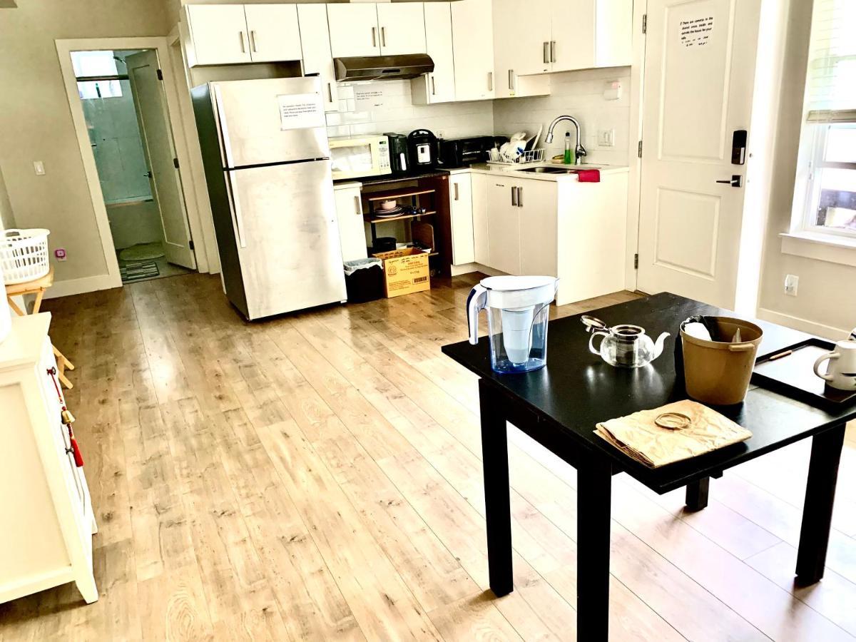 Deluxe House Apartment เซอร์รีย์ ภายนอก รูปภาพ
