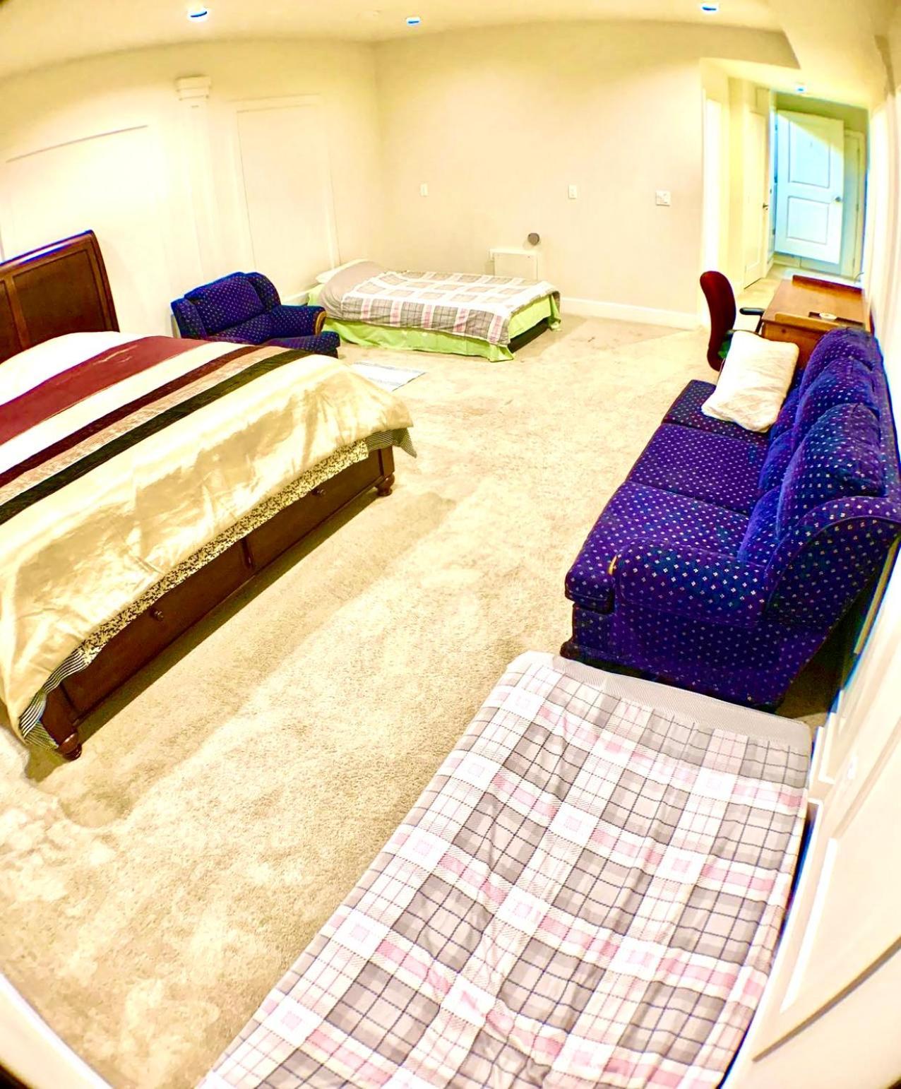 Deluxe House Apartment เซอร์รีย์ ภายนอก รูปภาพ